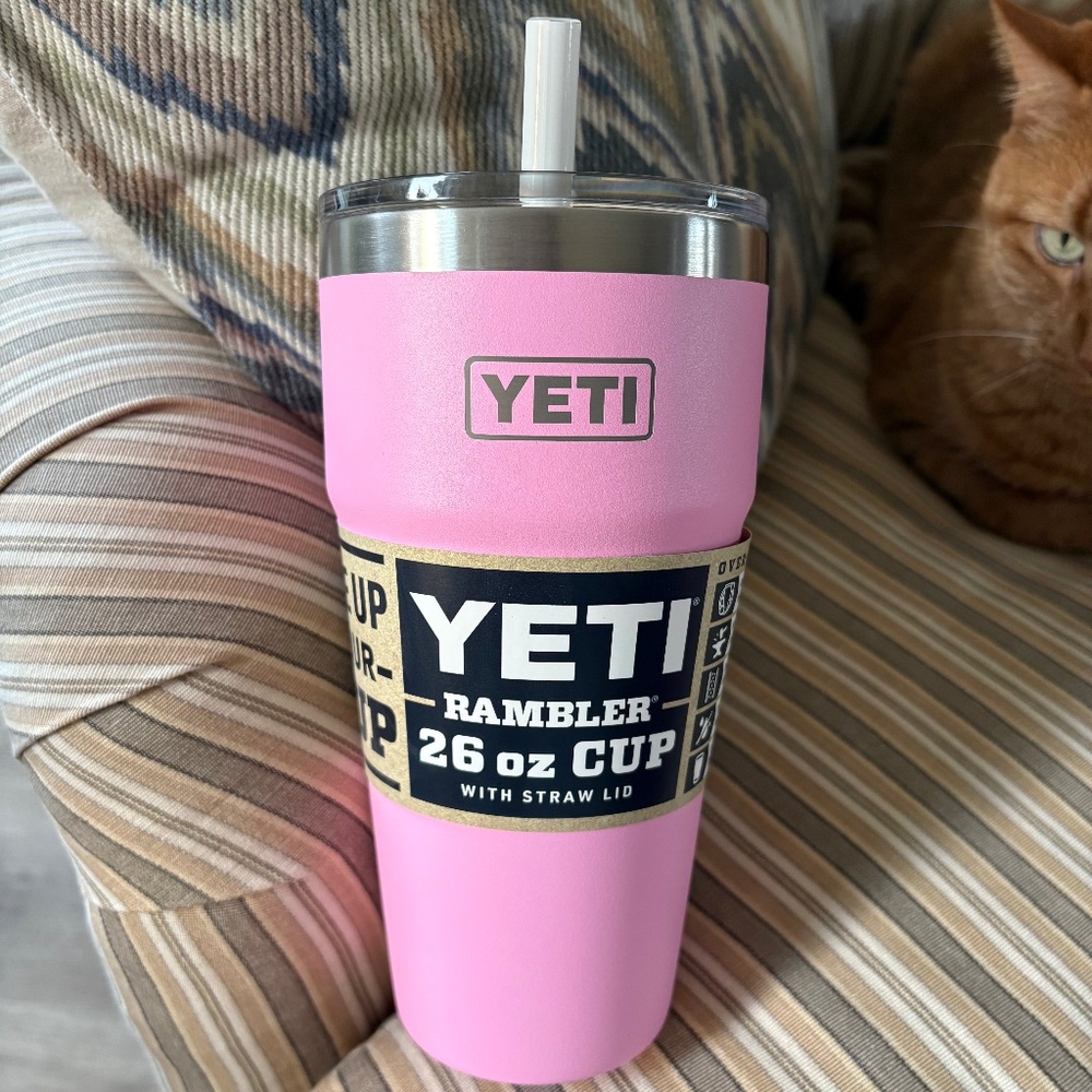 YETI Rambler 26 ounces with straw lid POWER PINK NWT